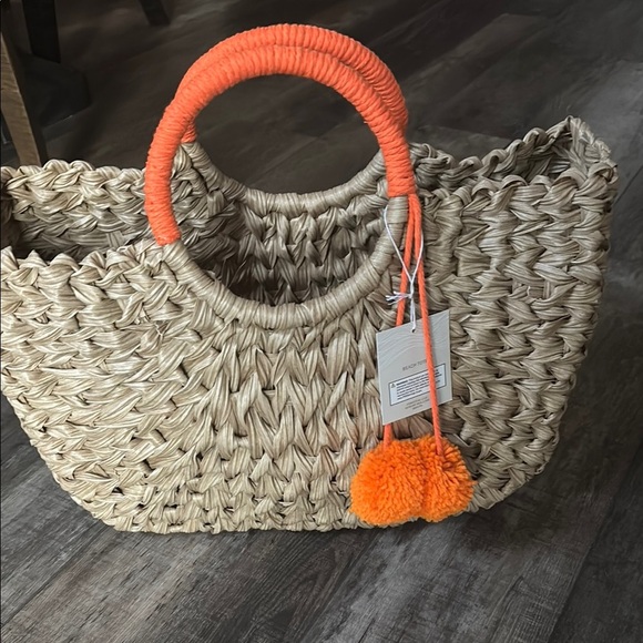 costal breeze Handbags - Stylish Tan Tote Bag with Orange Accents